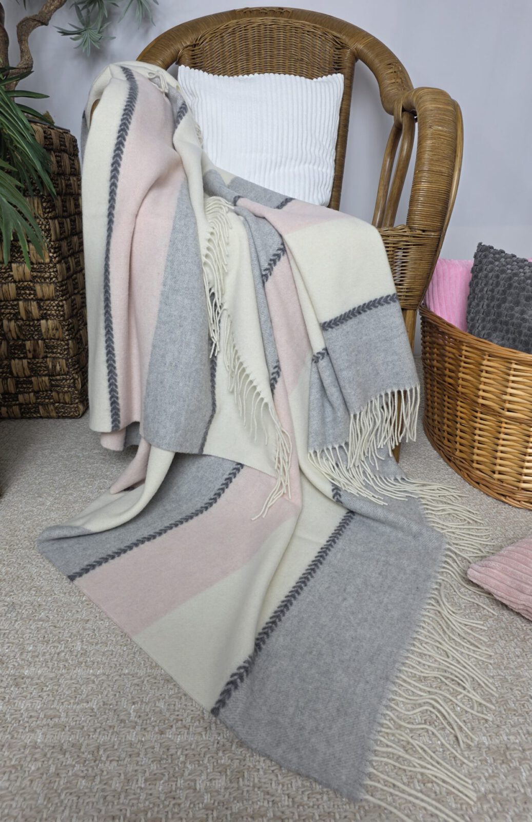 Wolldecken und Wollplaids