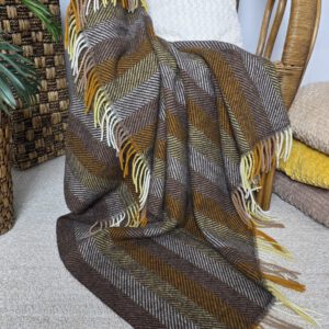 Alternative view of Wollplaid & Wolldecke "Tirol M" braun-mehrfarbig