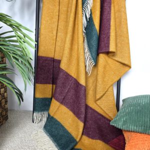 Alternative view of Wollplaid & Wolldecke "Tirol S" senf-rot-grün