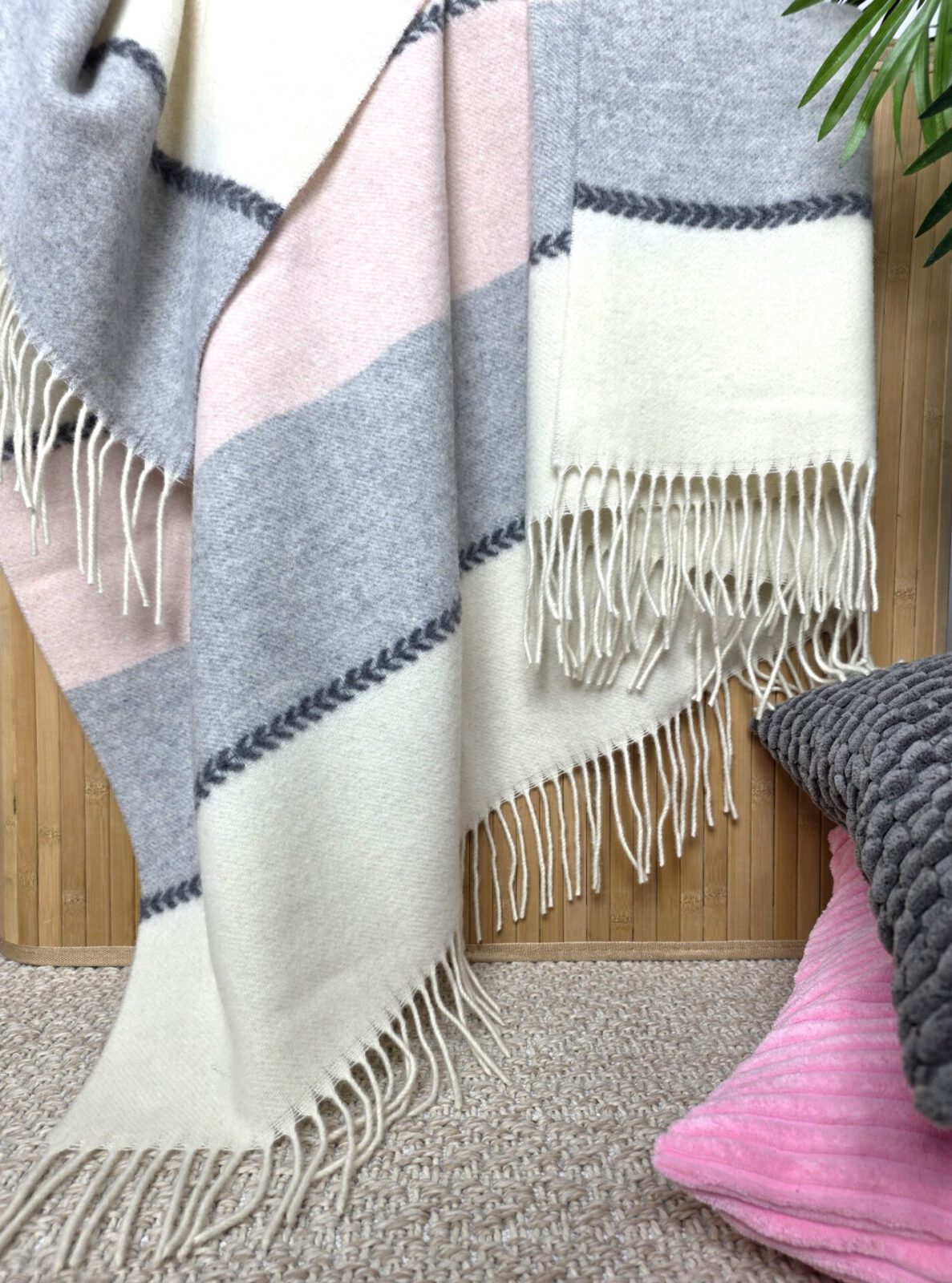 Wolldecken und Wollplaids