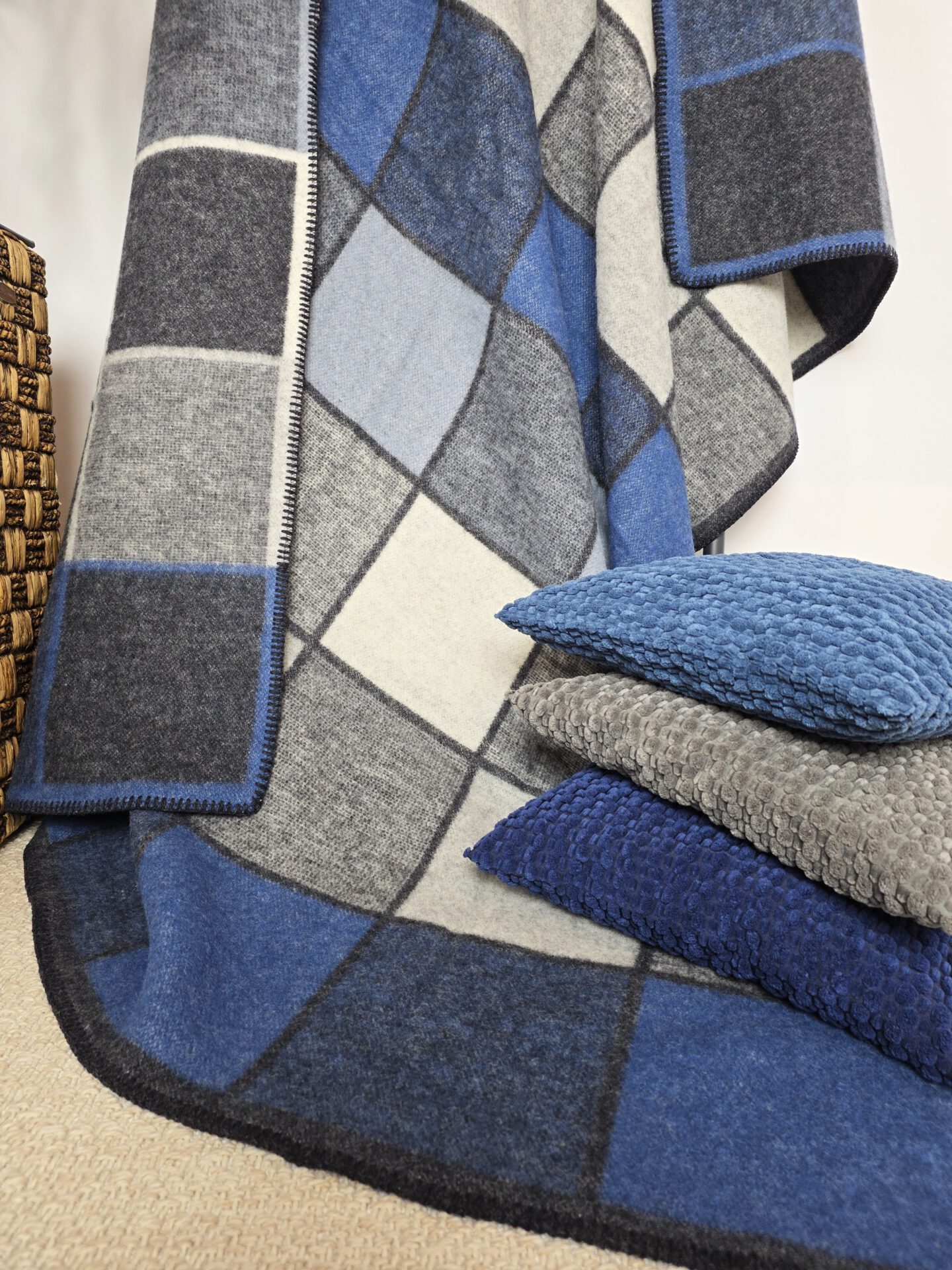 Wollplaid & Wolldecke "Selva SQ" grau-blau-hellgrau – Bild 4
