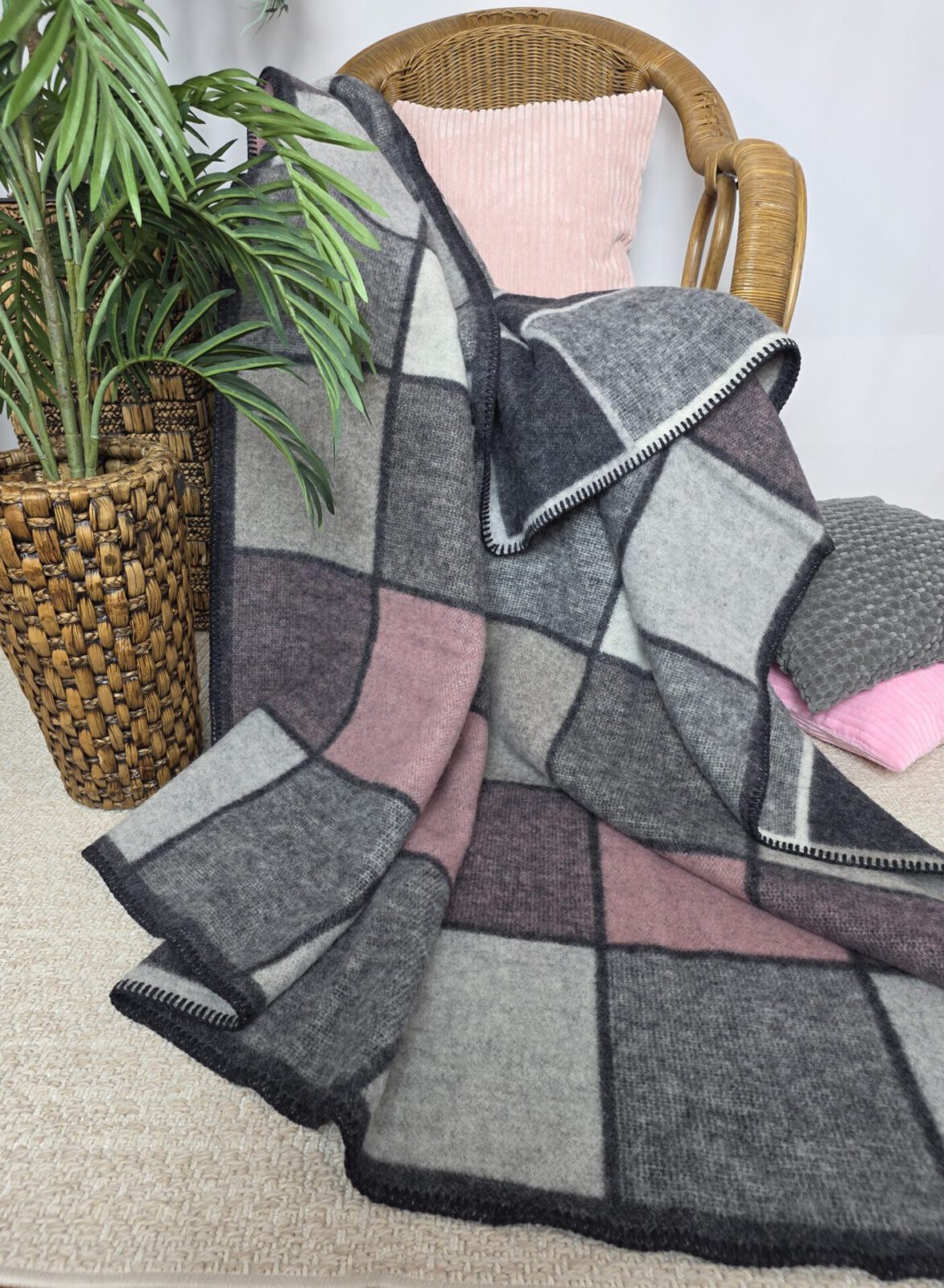 Wolldecken und Wollplaids