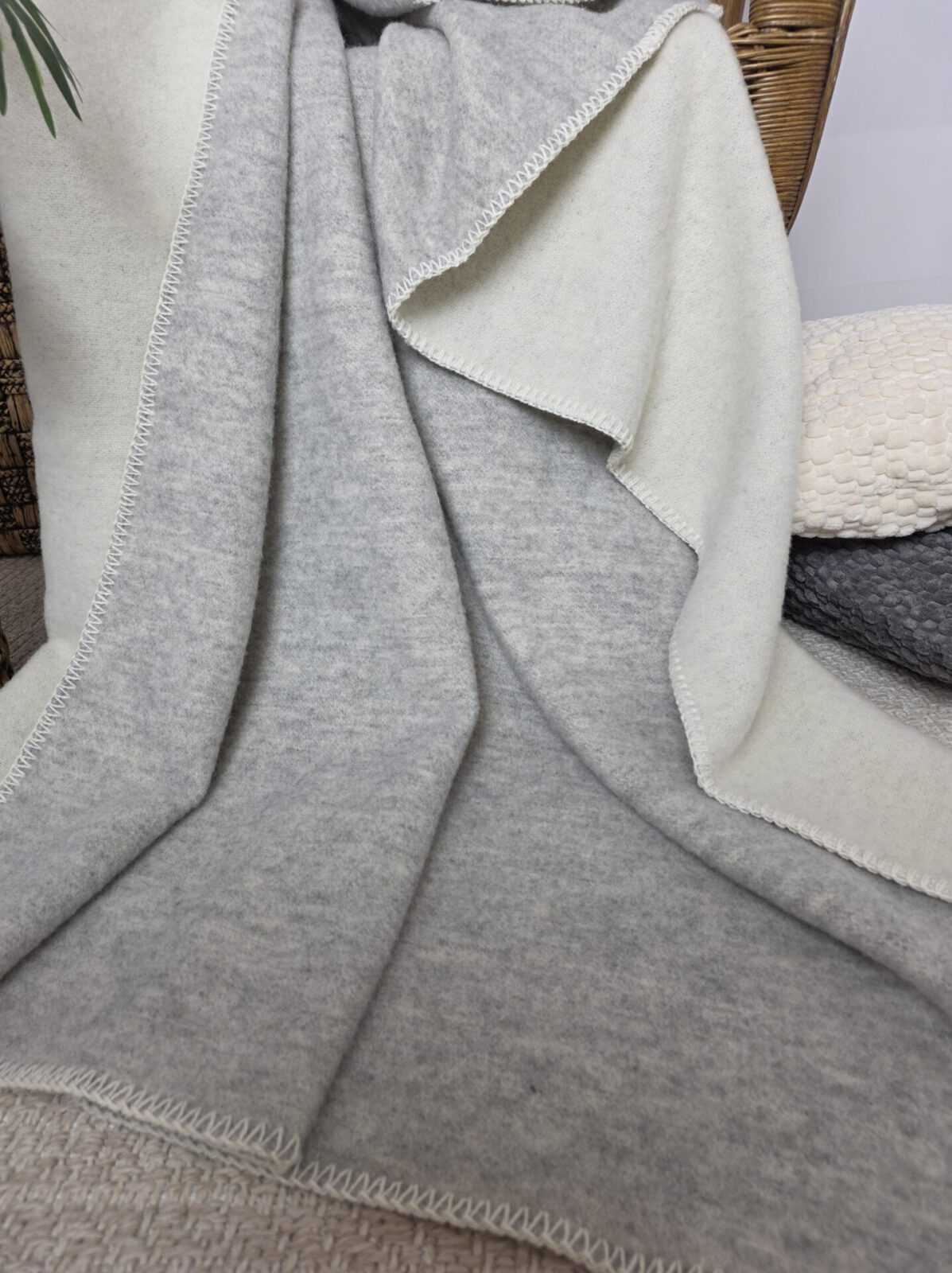 Wolldecken und Wollplaids
