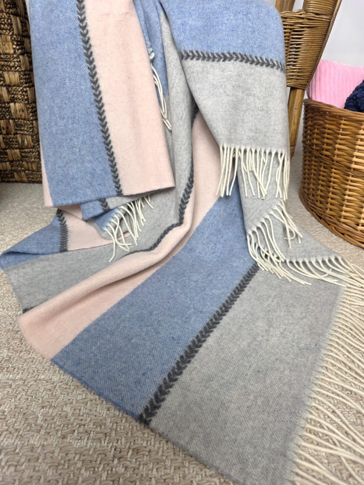 Wolldecken und Wollplaids