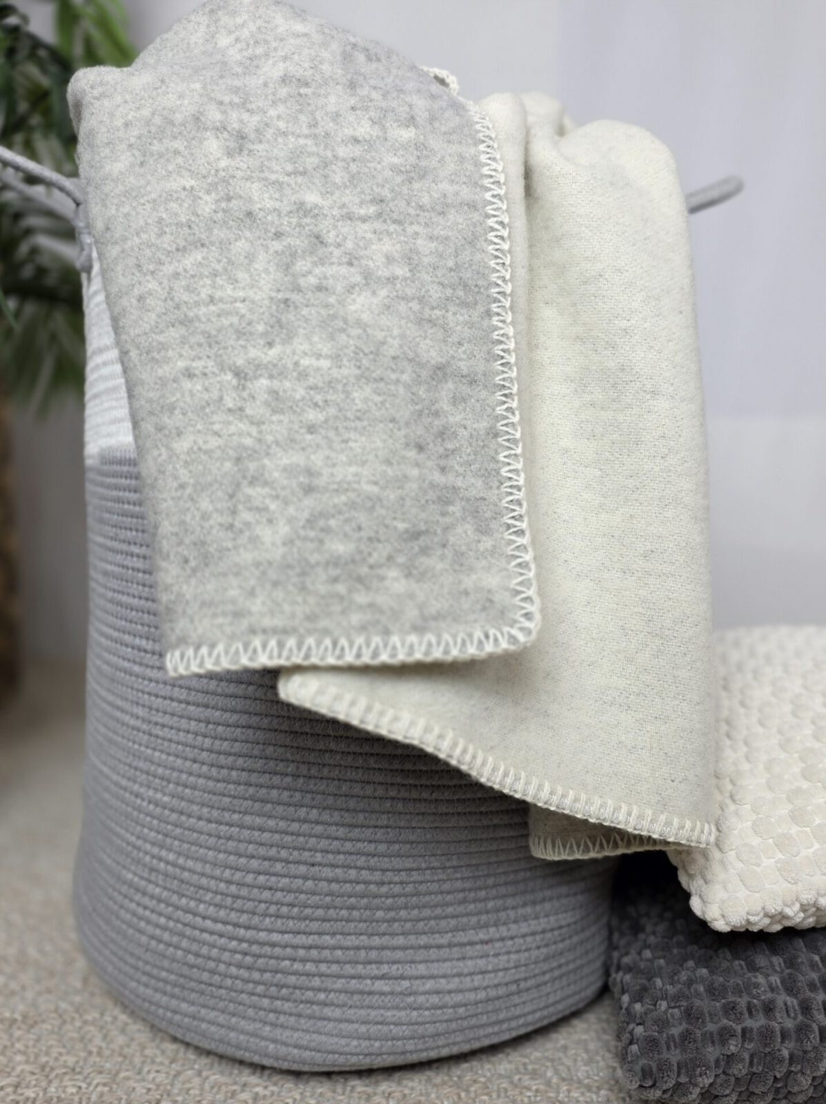 Wolldecken und Wollplaids