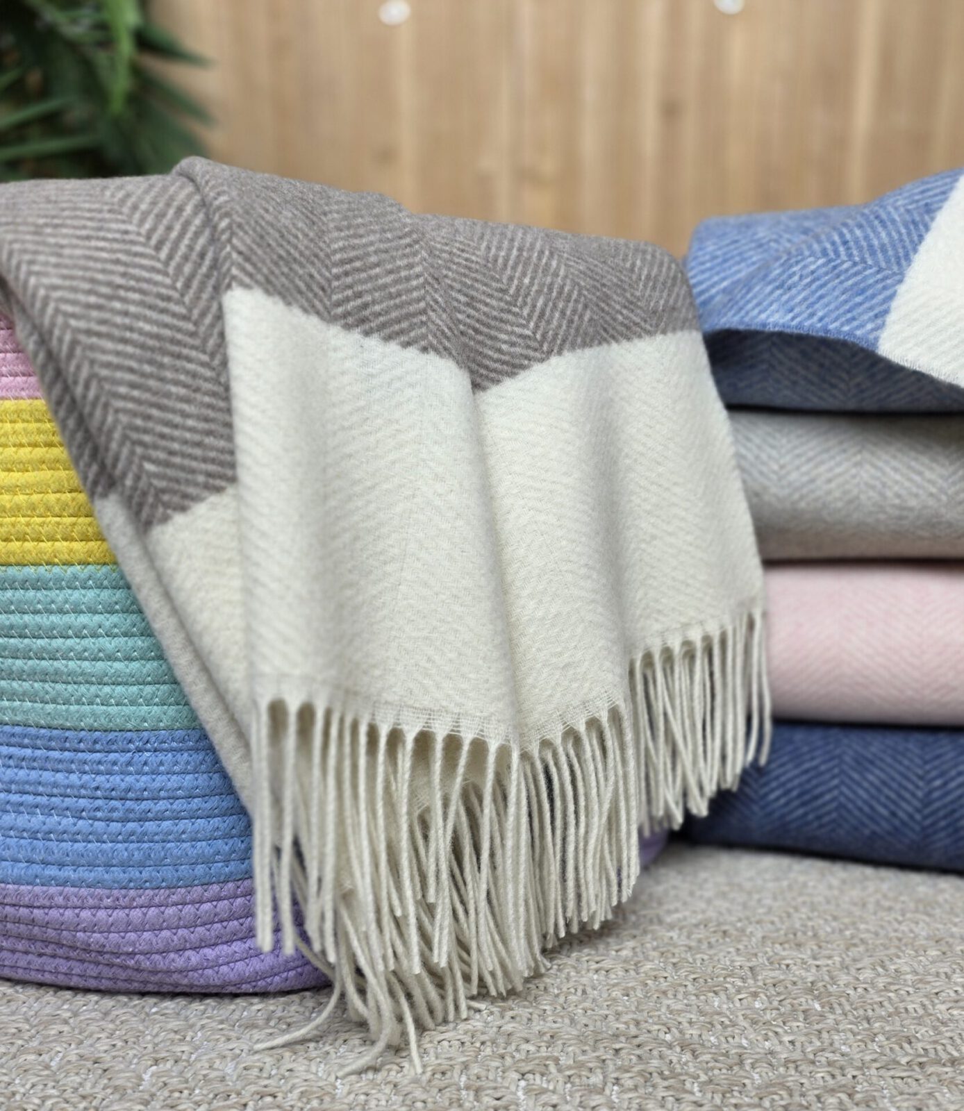 Wolldecken und Wollplaids