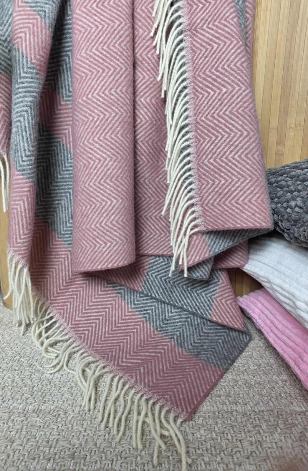 Wolldecken und Wollplaids