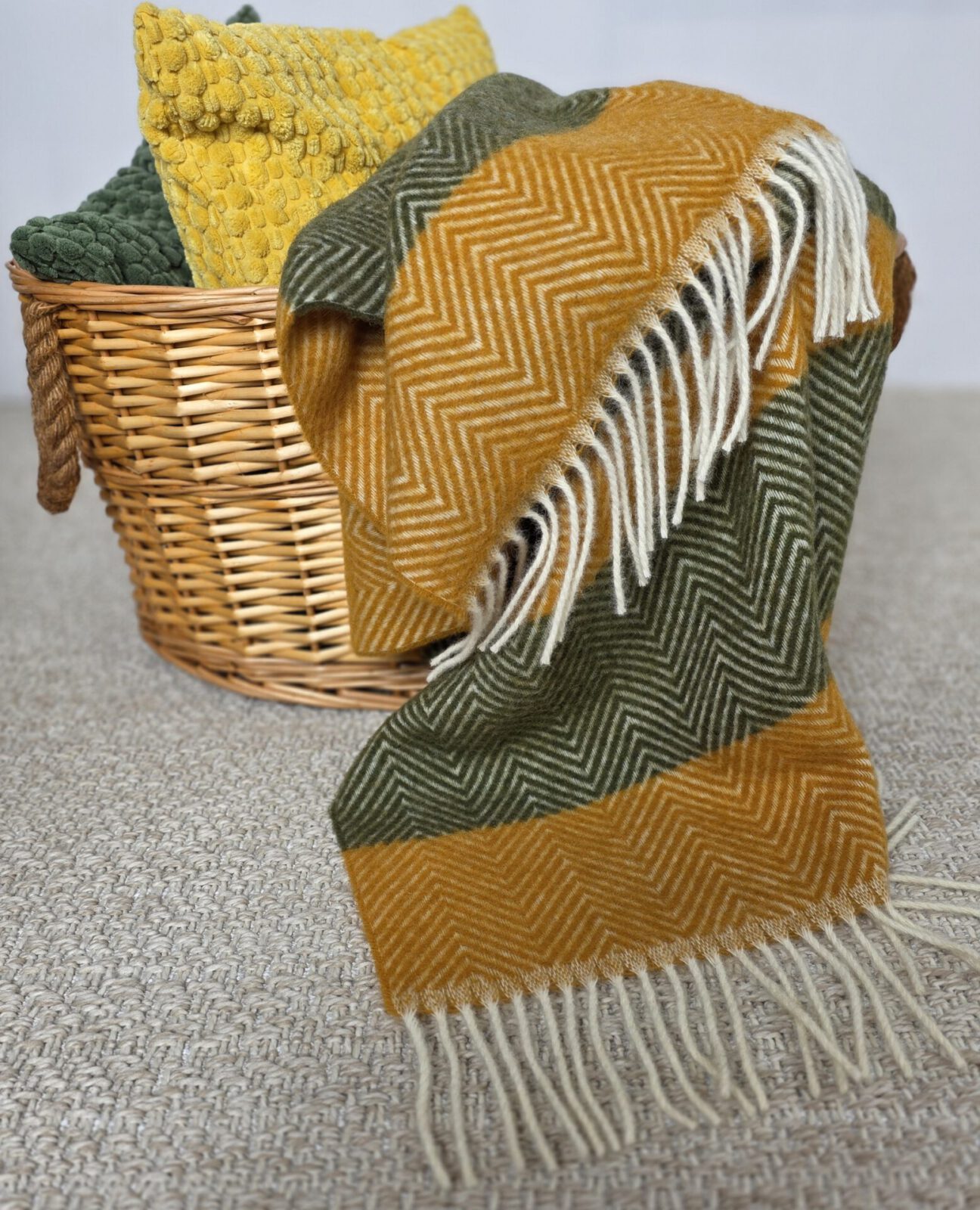 Wolldecken und Wollplaids