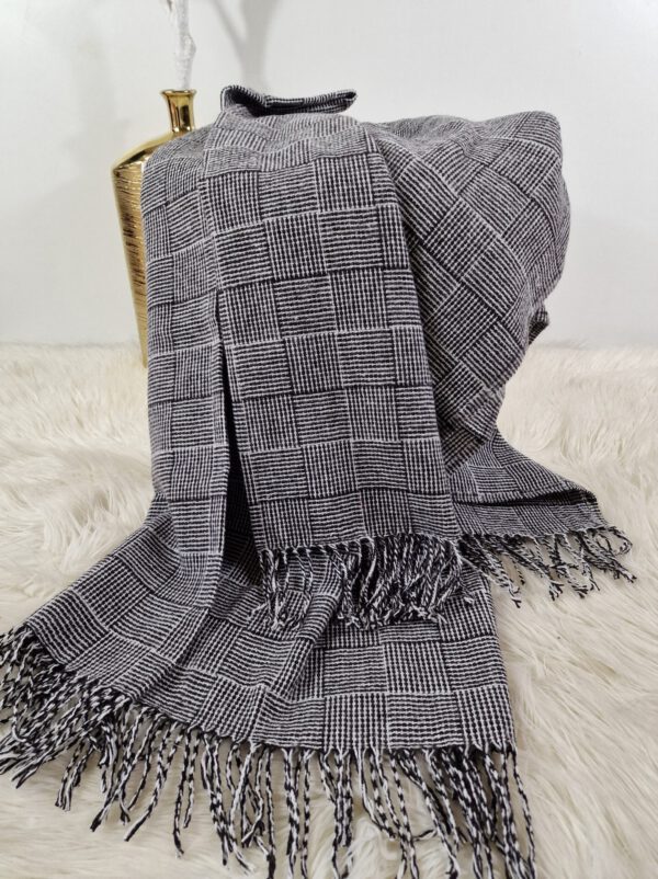 Plaid & Decke aus Polyester und Acryl "Palmera-P" dunkelbraun-weiß – Bild 3