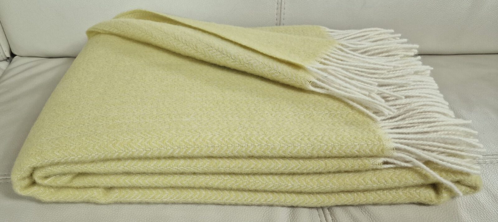 Wolldecken und Wollplaids