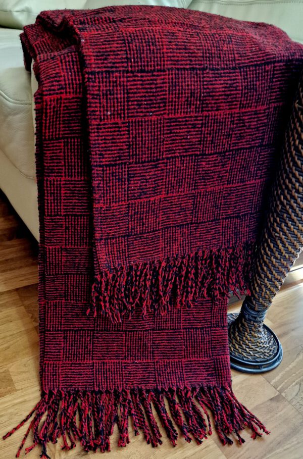 Plaid & Decke aus Polyester und Acryl "Palmera-P" rot-schwarz – Bild 2
