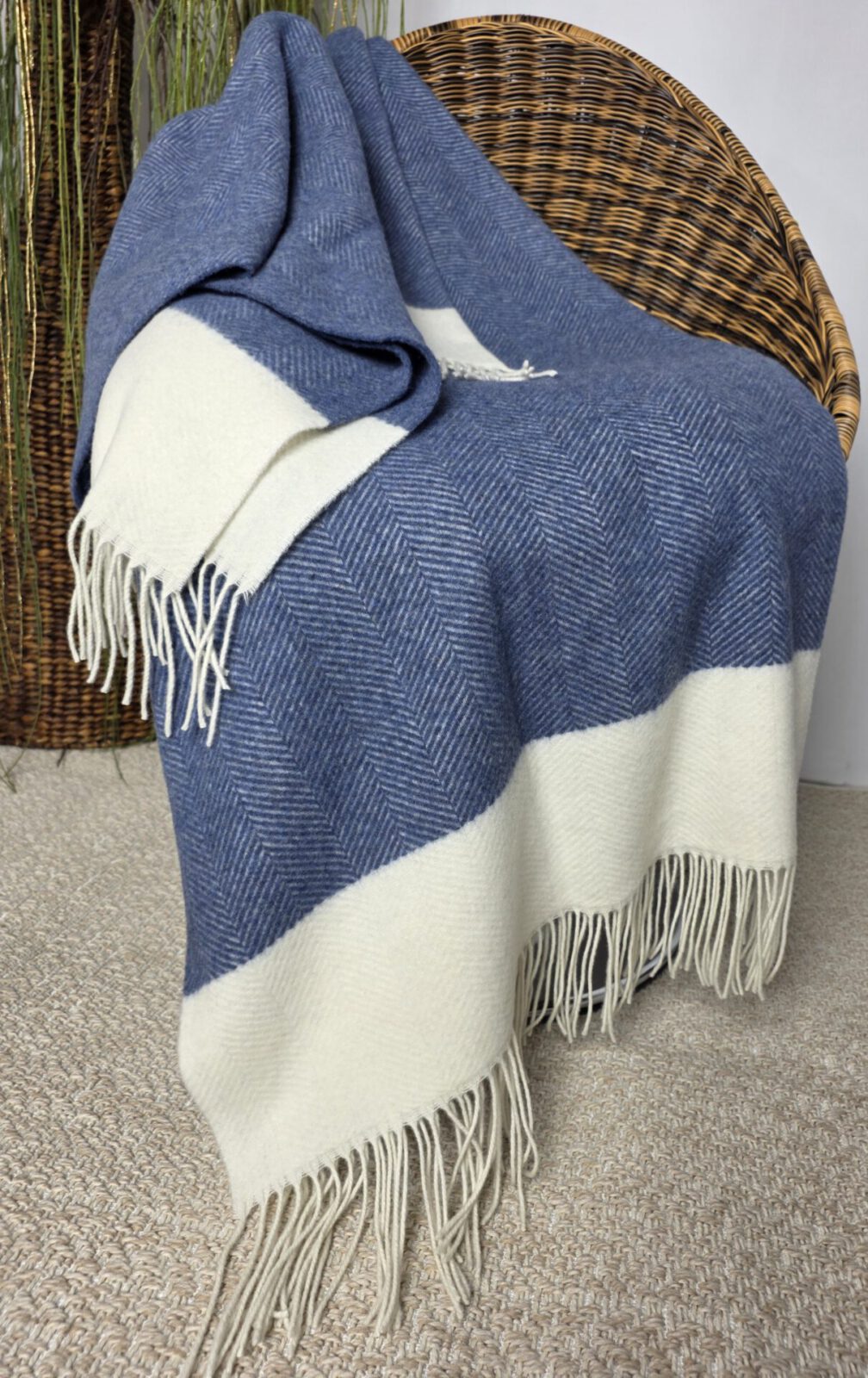 Wolldecken und Wollplaids