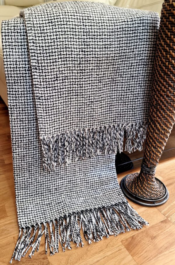 Plaid & Decke aus Polyester und Acryl "Palmera-R" weiß-schwarz – Bild 2