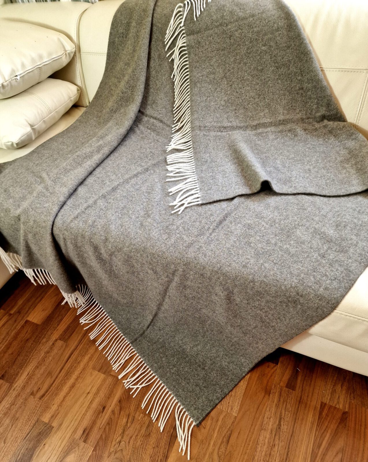 Wolldecken und Wollplaids