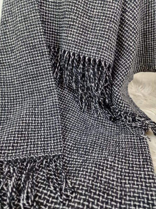 Plaid & Decke aus Polyester und Acryl "Palmera-R" schwarz-weiß – Bild 4