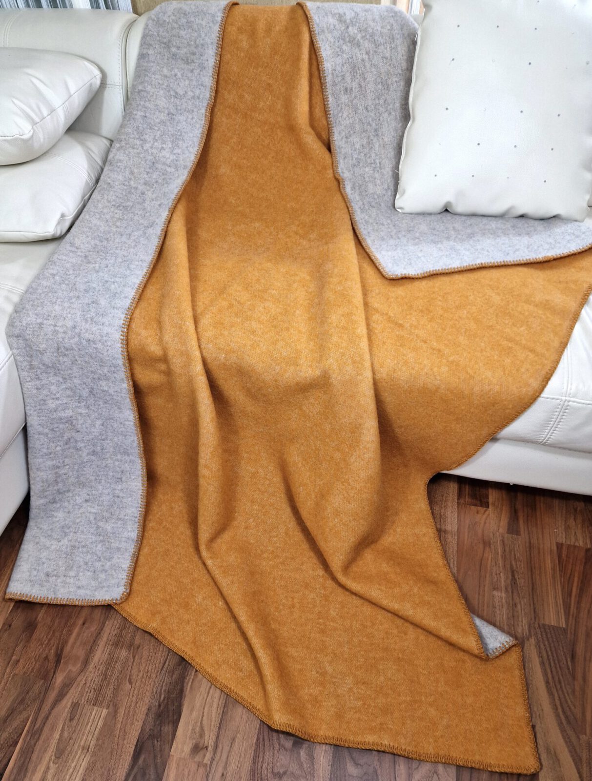 Wolldecken und Wollplaids