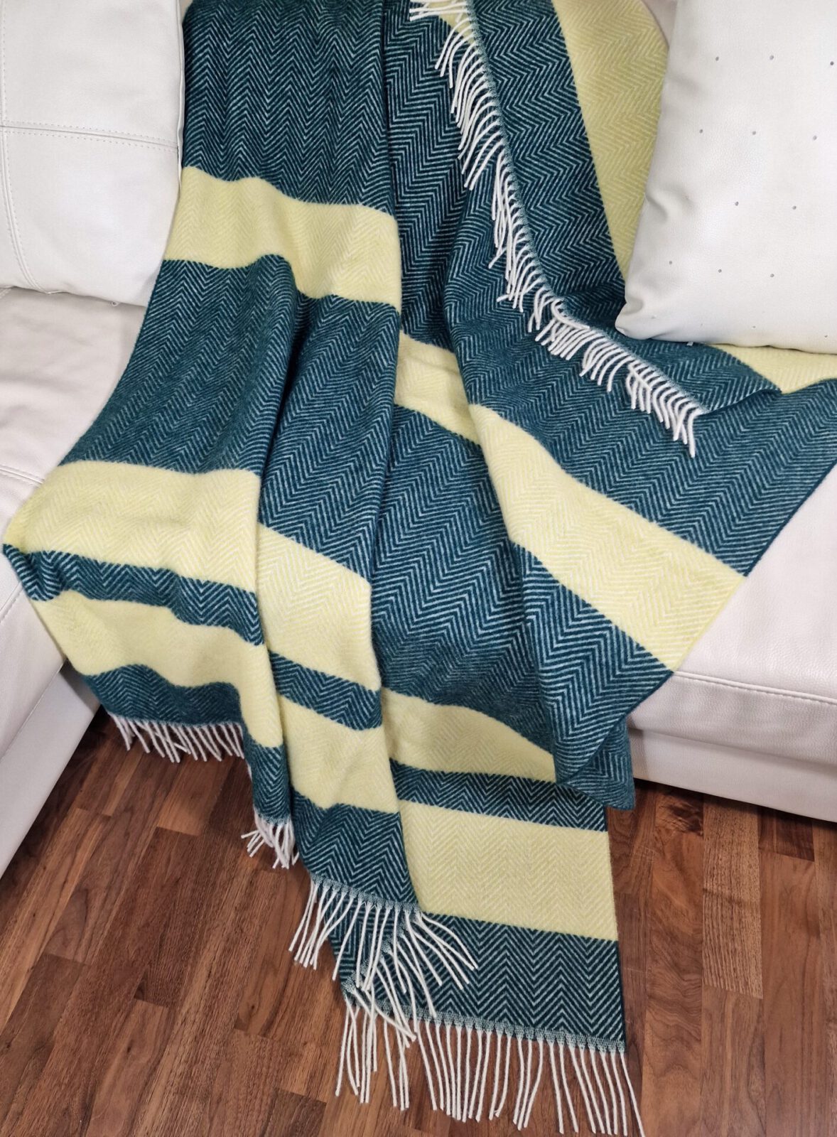 Wolldecken und Wollplaids