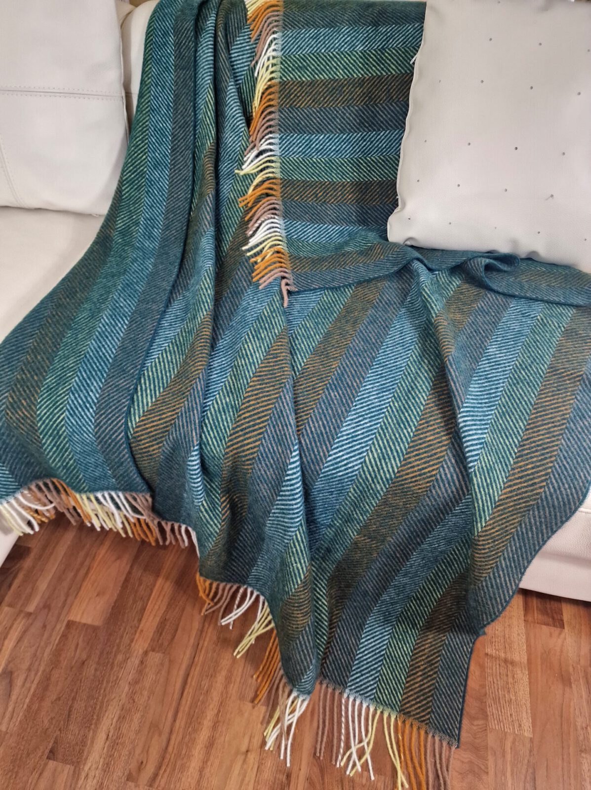 Wolldecken und Wollplaids