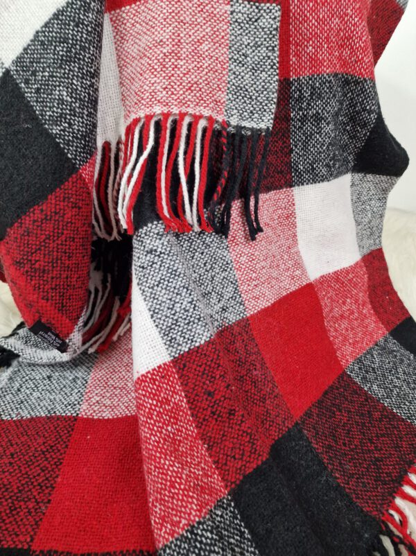 Plaid & Decke aus Polyester und Acryl "Palmera-Karo" weiß-rot-schwarz – Bild 4