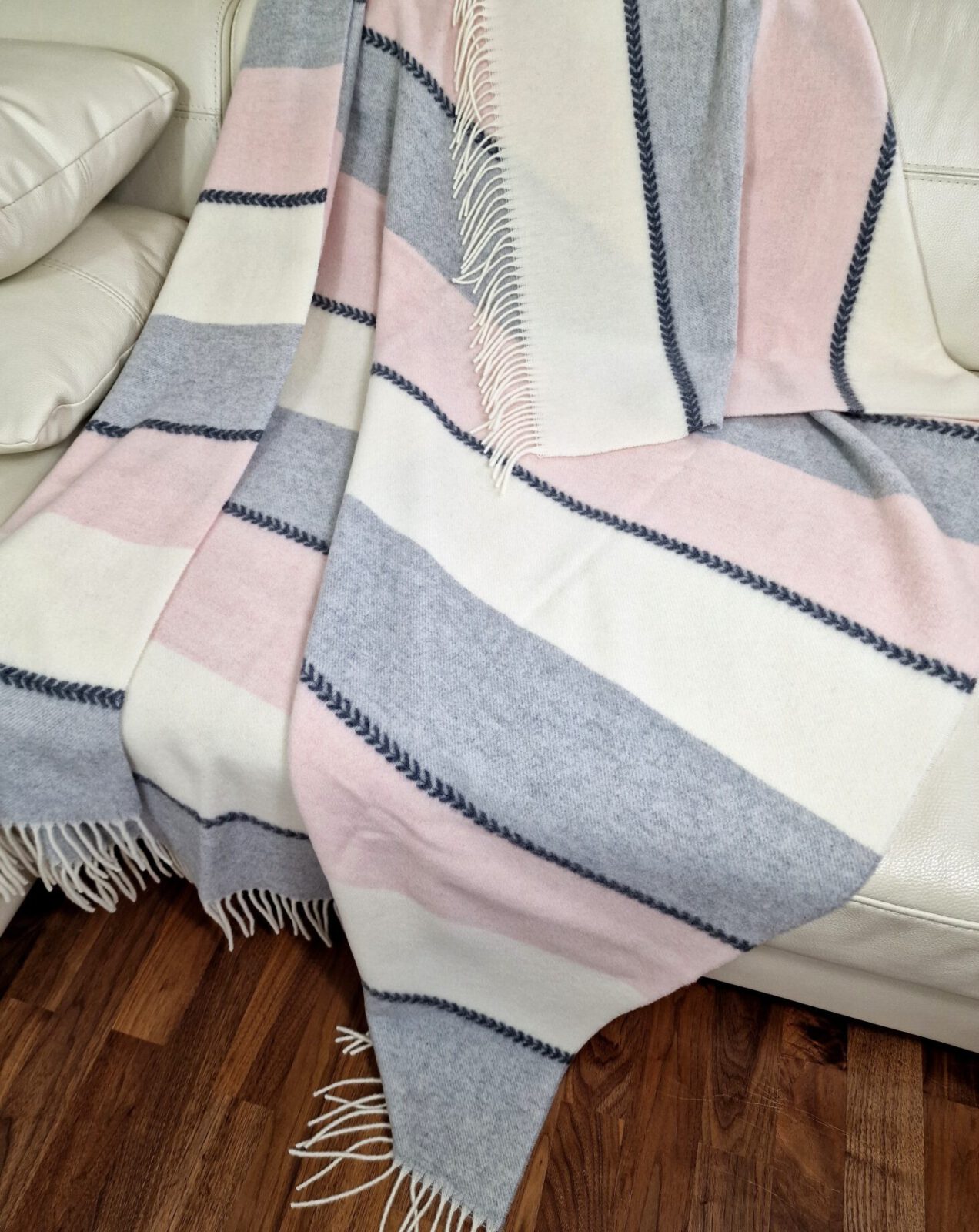 Wolldecken und Wollplaids