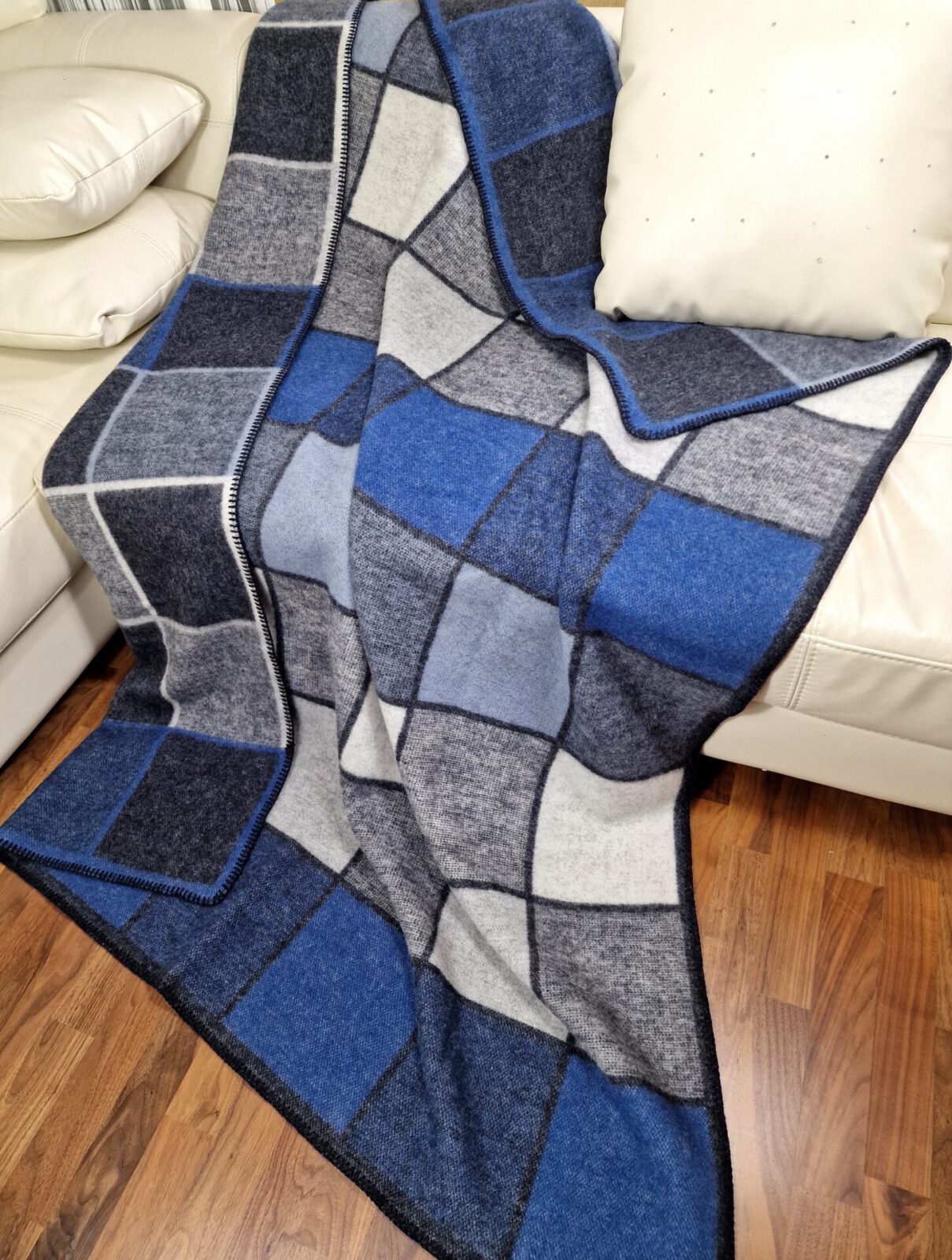 Wolldecken und Wollplaids