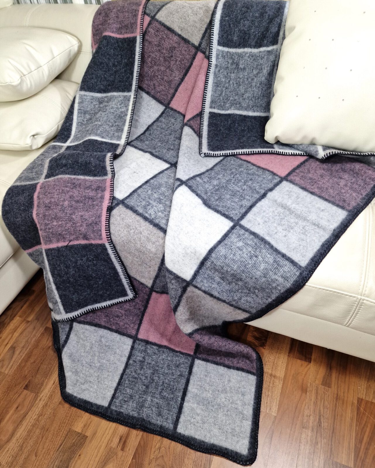 Wolldecken und Wollplaids