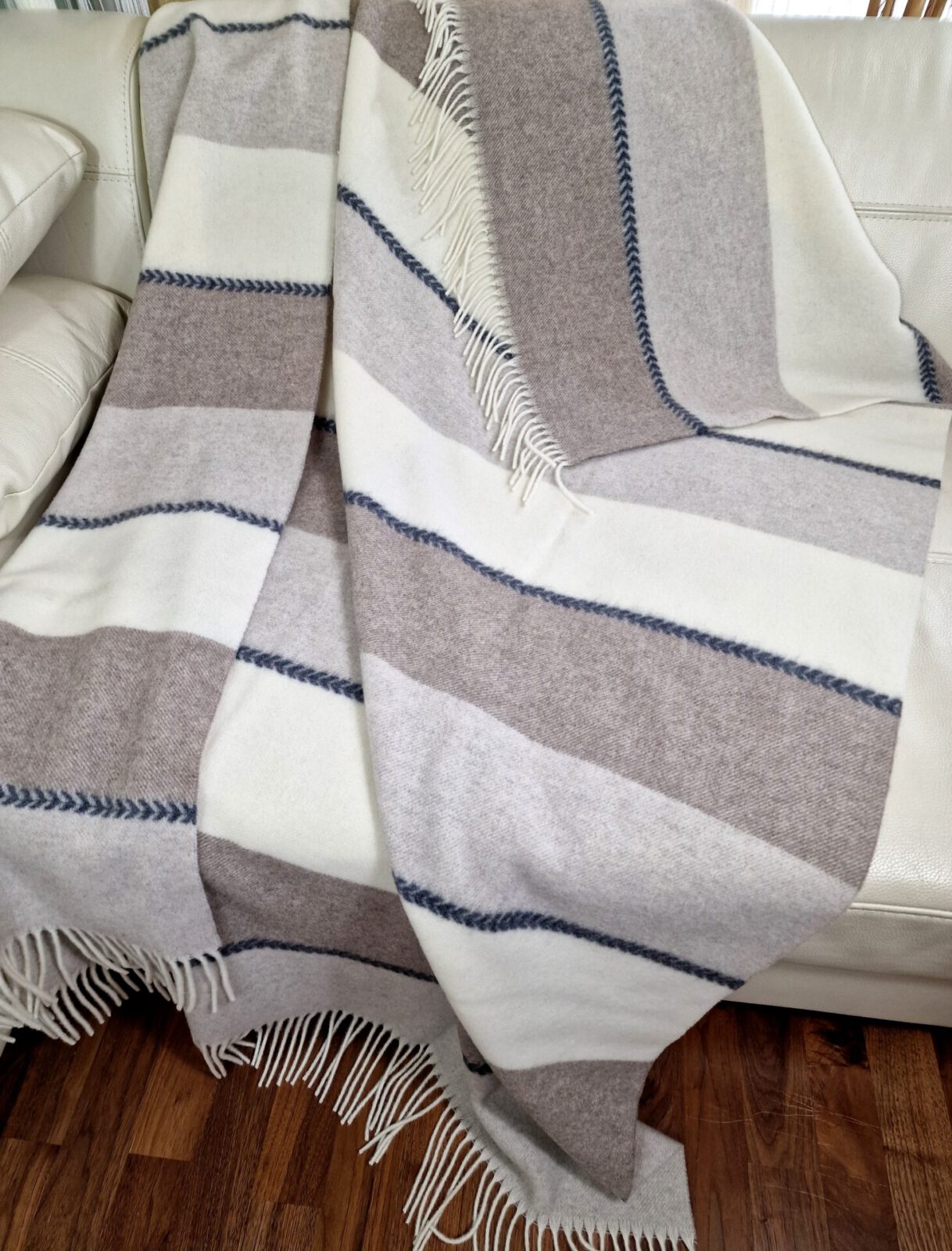 Wolldecken und Wollplaids