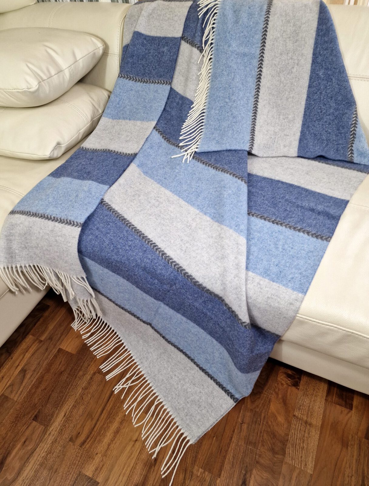 Wolldecken und Wollplaids