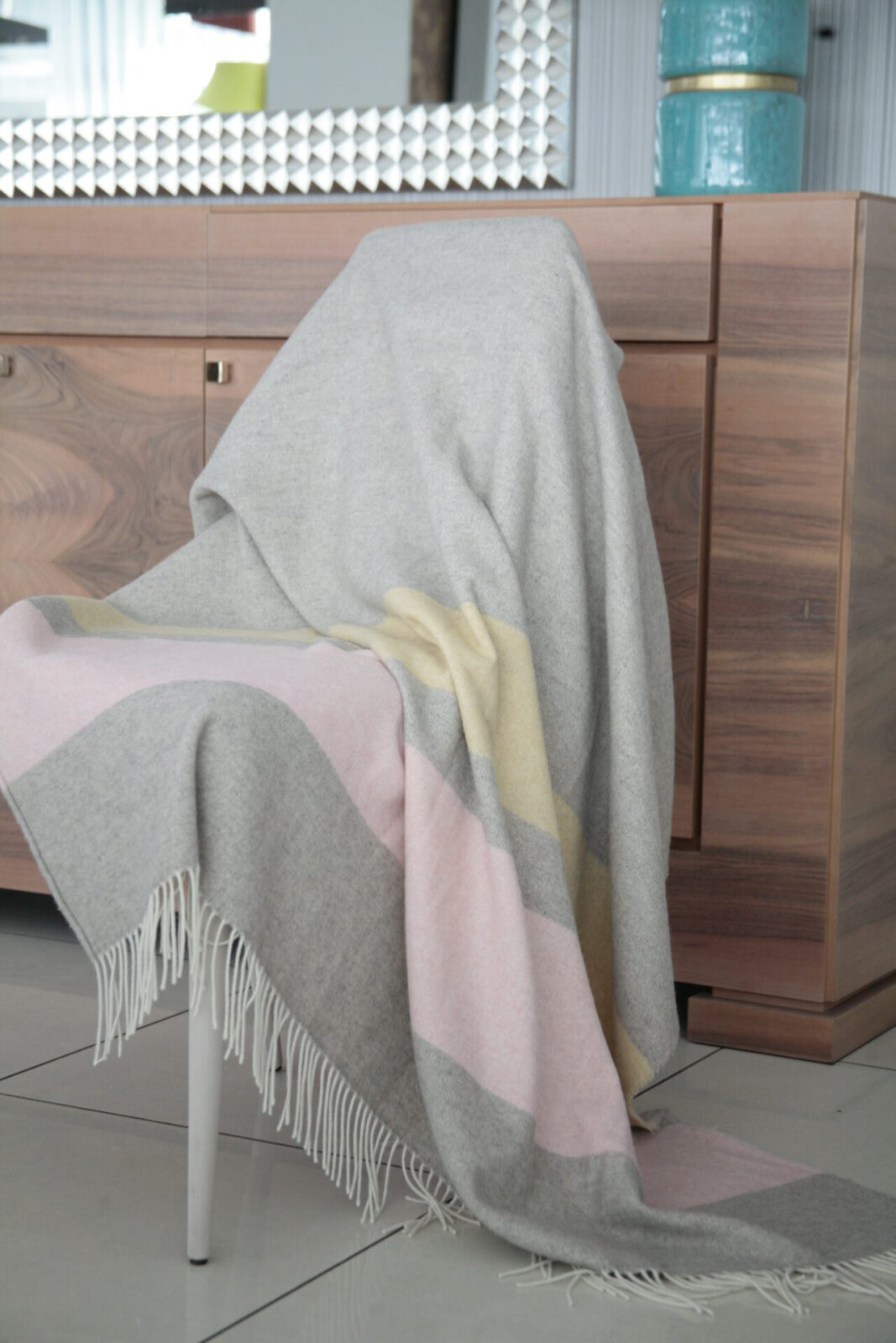 Wolldecken und Wollplaids
