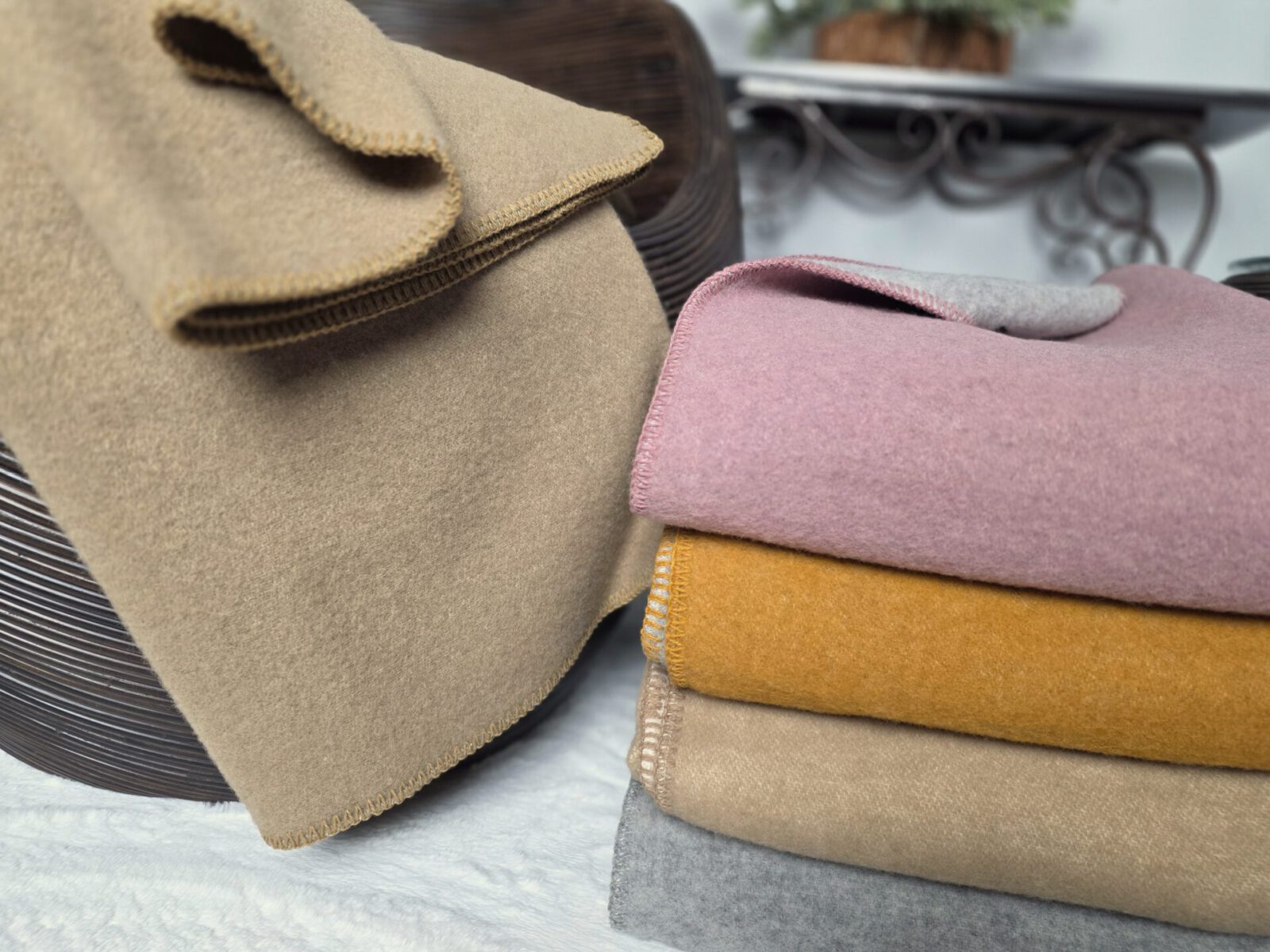 Wolldecken und Wollplaids