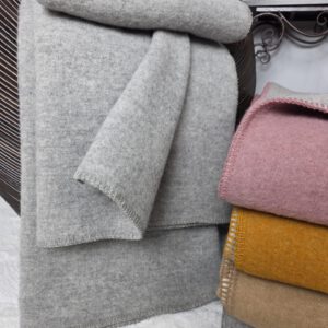 Alternative view of Wollplaid & Wolldecke "Selva DF" hellgrau-hellgrau