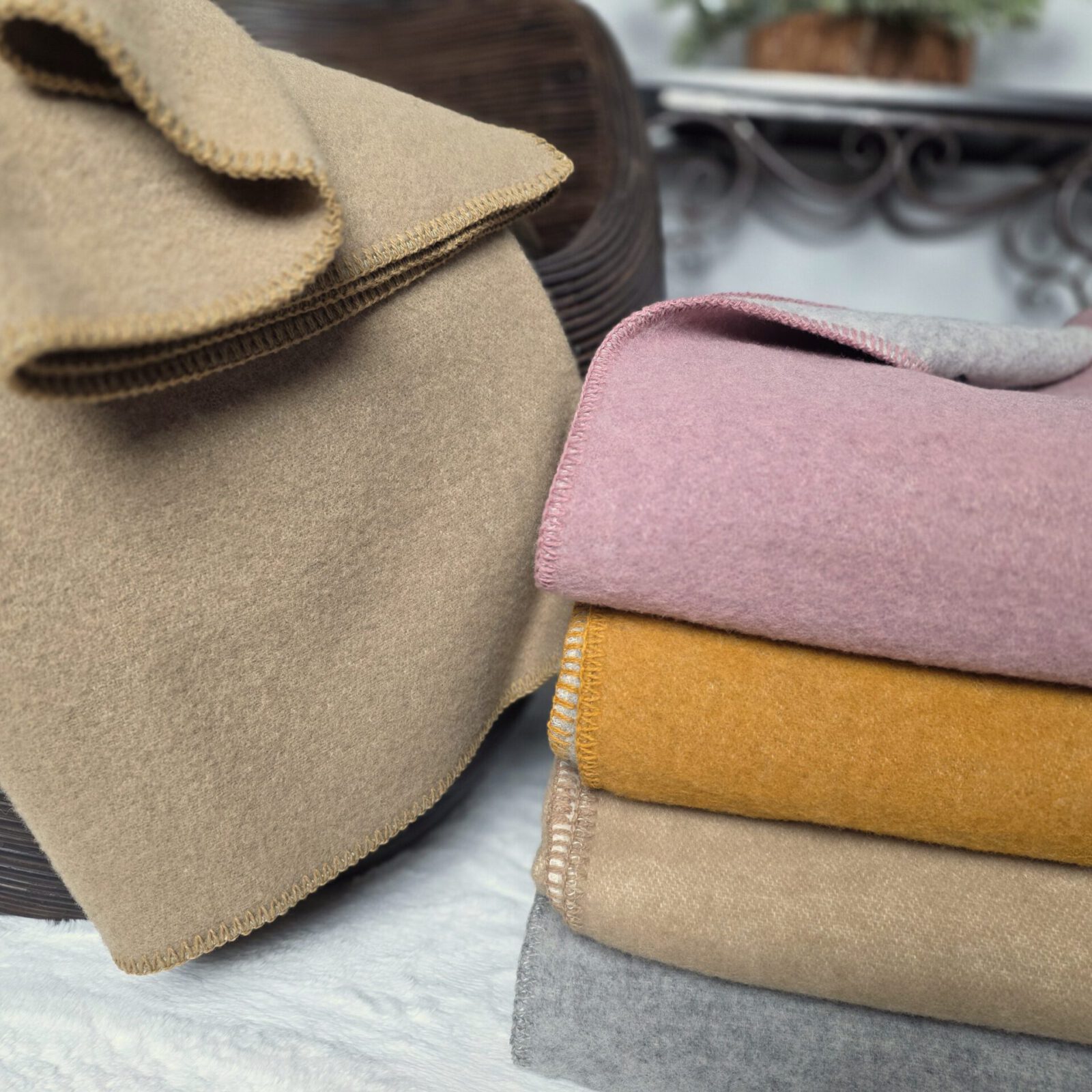 Wolldecken und Wollplaids