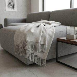 Alternative view of Wolldecke & Wollplaid, 90 % Merinowolle,10% Kaschmir "Faro U" beige-grau