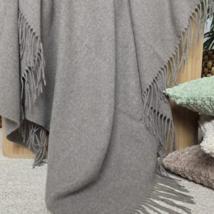 Alternative view of Wolldecke & Wollplaid, 90 % Merinowolle,10% Kaschmir "Faro U" braun