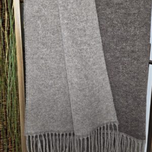 Alternative view of Wolldecke & Wollplaid, 90 % Merinowolle,10% Kaschmir "Faro DF" hellbraun-braun