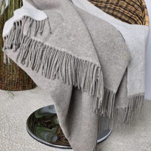 Alternative view of Wolldecke & Wollplaid, 90 % Merinowolle,10% Kaschmir "Faro DF" hellbraun-weiß