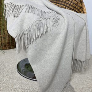 Alternative view of Wolldecke & Wollplaid, 90 % Merinowolle,10% Kaschmir "Faro U" beige-grau