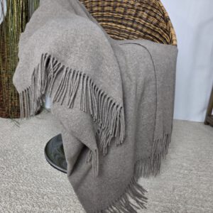 Alternative view of Wolldecke & Wollplaid, 90 % Merinowolle,10% Kaschmir "Faro U" braun