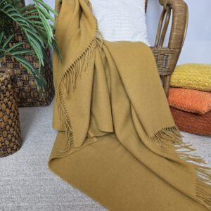 Alternative view of Wollplaid & Wolldecke "Tirol U" gelb