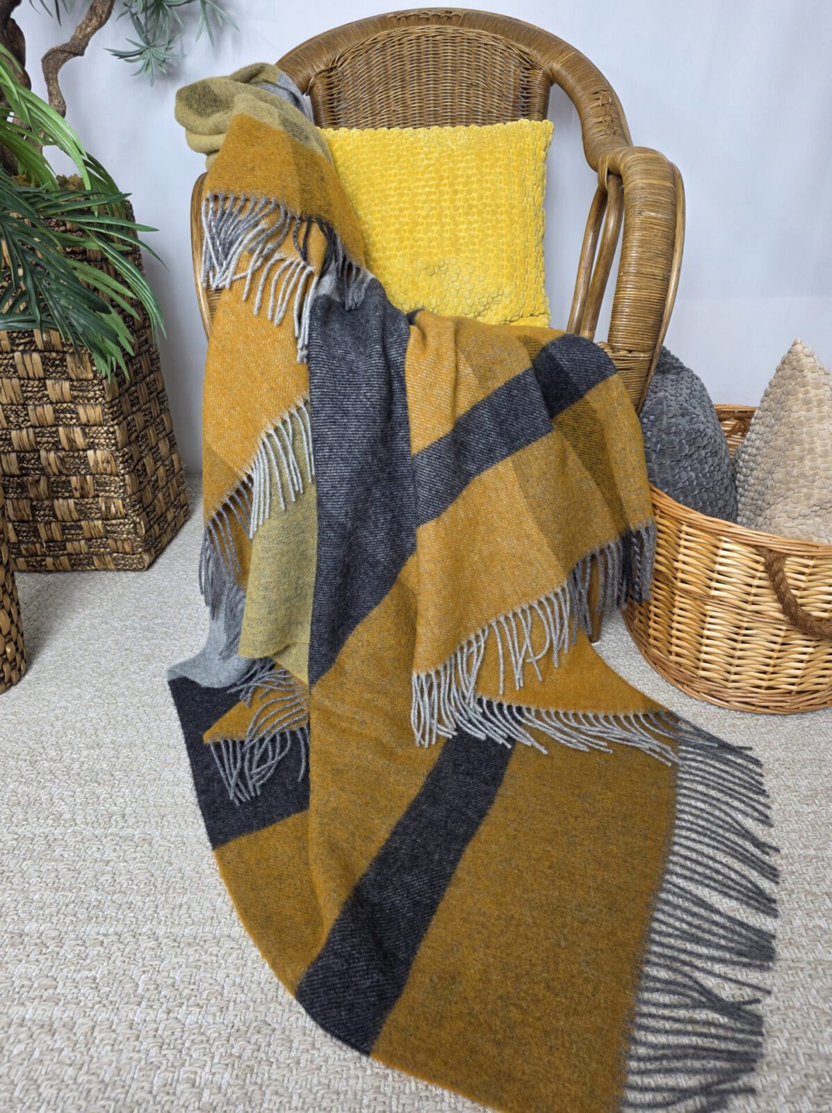Wolldecken und Wollplaids