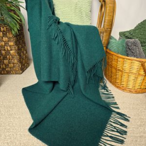 Alternative view of Wollplaid & Wolldecke "Tirol U" grün