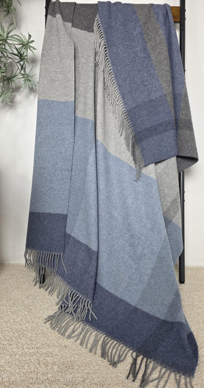 Wolldecken und Wollplaids