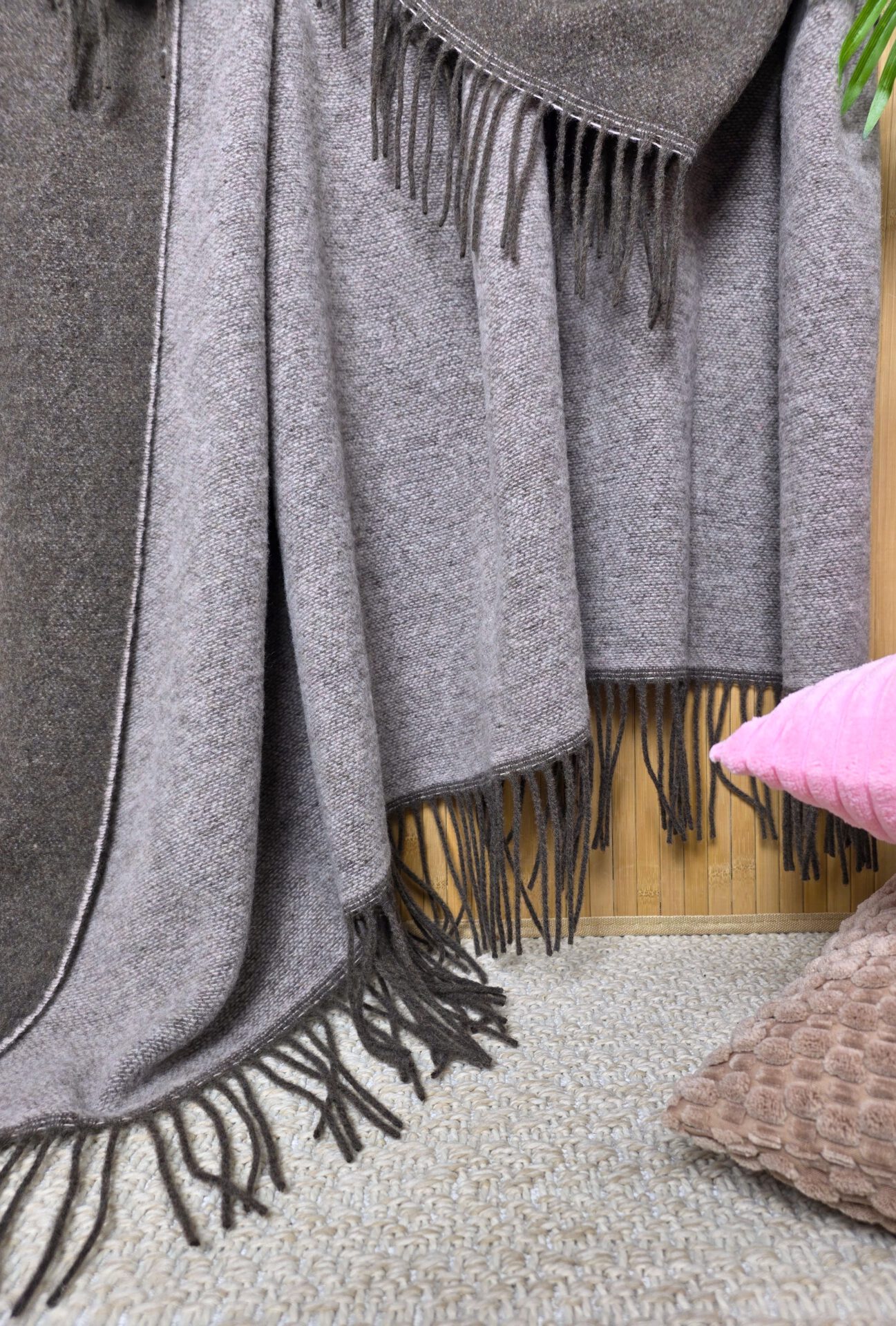 Wolldecke & Wollplaid, 90 % Merinowolle,10% Kaschmir "Faro DF" braun-rosa – Bild 2