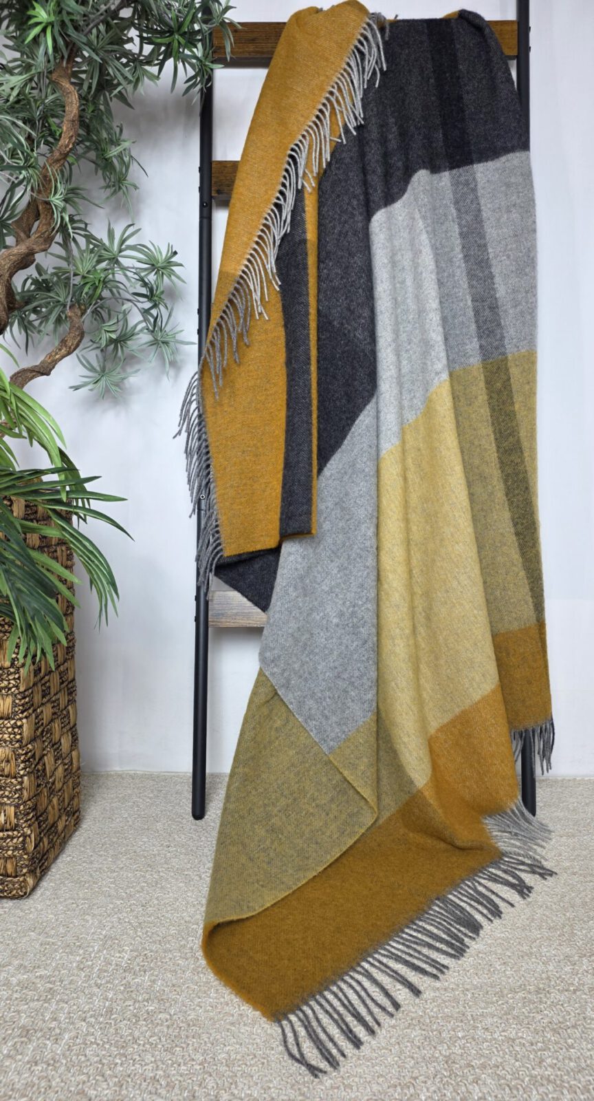 Wolldecken und Wollplaids
