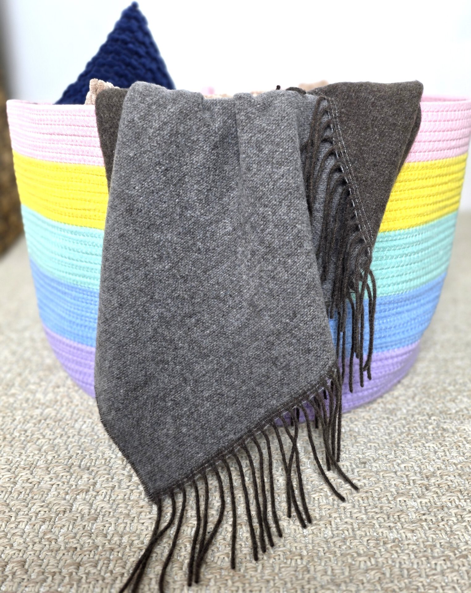 Wolldecke & Wollplaid, 90 % Merinowolle,10% Kaschmir "Faro DF" braun-hellgrau – Bild 5