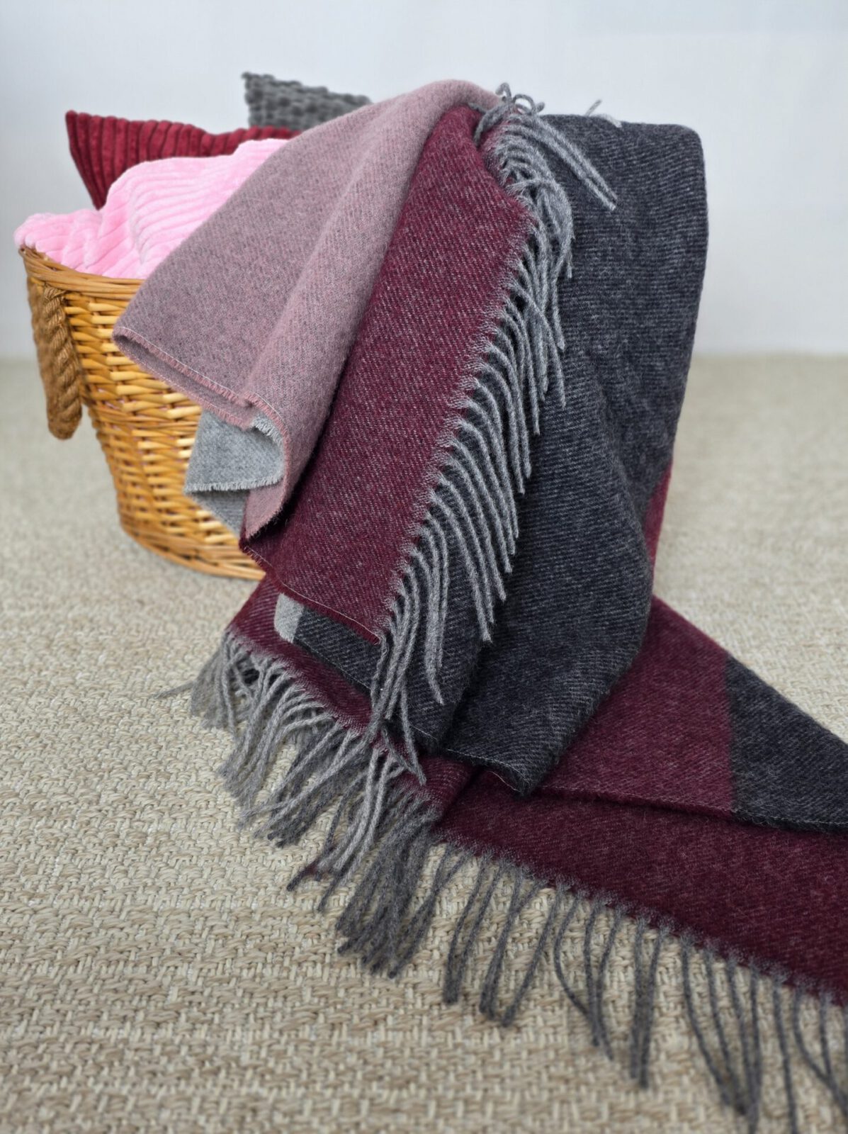 Wolldecken und Wollplaids