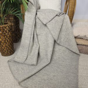 Alternative view of Wollplaid & Wolldecke "Selva U" silver/beige