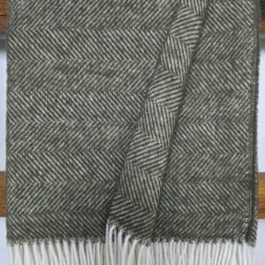 Wollplaid & Wolldecke "Nord C" weiß-olive