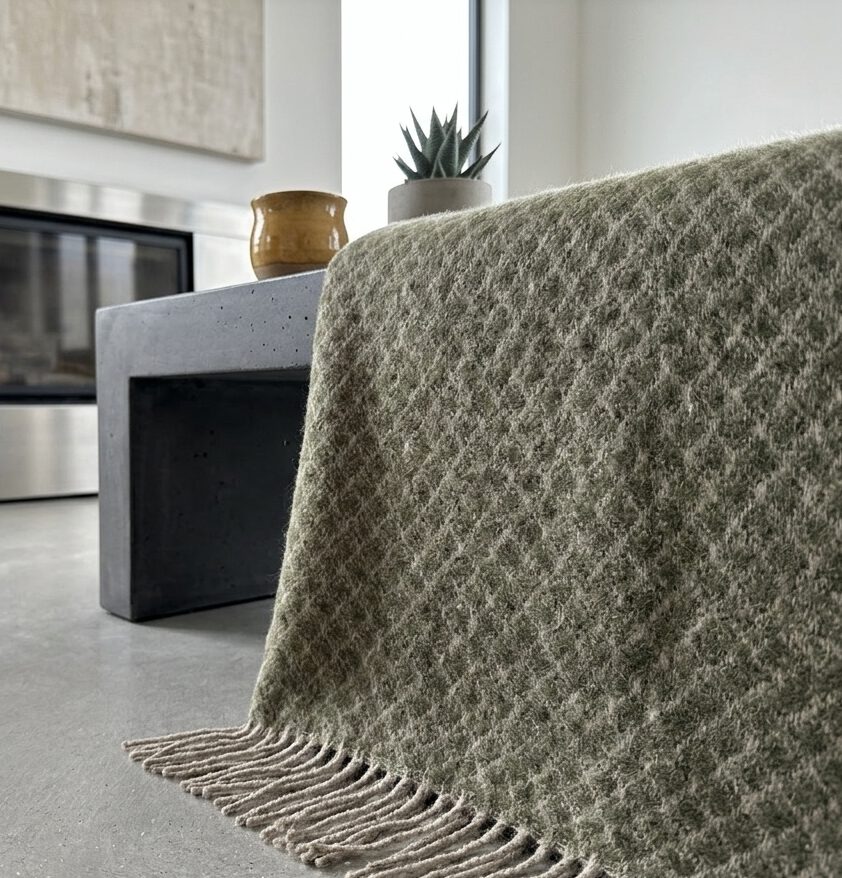 Wollplaid & Wolldecke "Nord L" taupe-olive – Bild 6